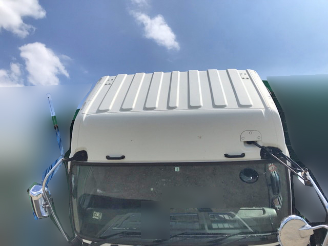 いすゞギガトレーラーヘッド（トラクターヘッド）大型（10t）[写真06]