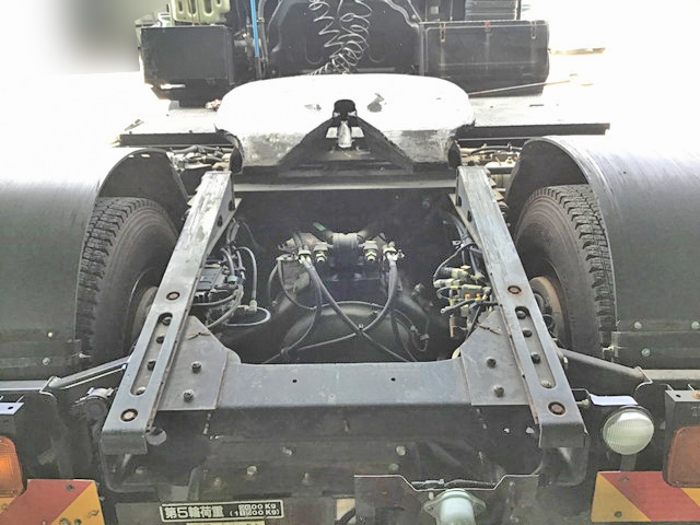 いすゞギガトレーラーヘッド（トラクターヘッド）大型（10t）[写真08]
