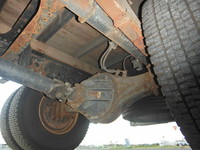 いすゞフォワード平ボディ中型（4t）[写真14]