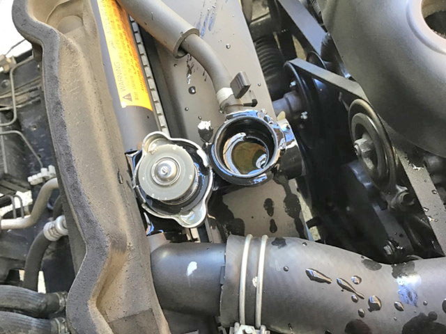 いすゞエルフ平ボディ小型（2t・3t）[写真08]