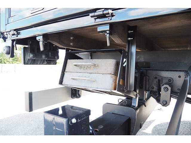 いすゞエルフクレーン6段小型（2t・3t）[写真34]