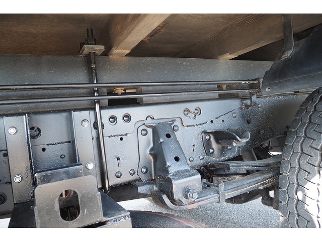 いすゞエルフクレーン6段小型（2t・3t）[写真40]