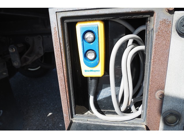 マツダタイタンアルミバン小型（2t・3t）[写真17]