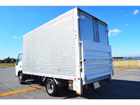 マツダタイタンアルミバン小型（2t・3t）[写真02]