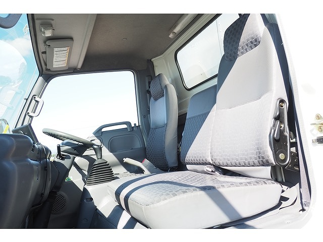 マツダタイタンアルミバン小型（2t・3t）[写真34]