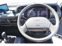 マツダタイタンアルミバン小型（2t・3t）[写真38]