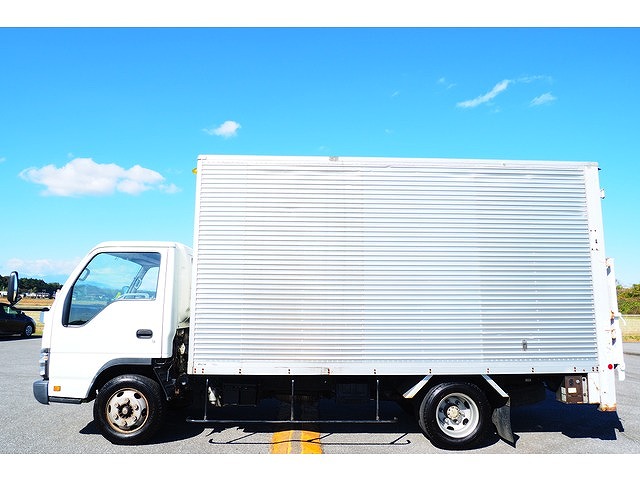 マツダタイタンアルミバン小型（2t・3t）[写真04]