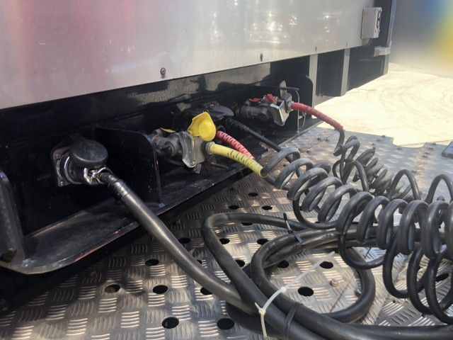 その他のメーカーその他の車種ウイングトレーラー大型（10t）[写真16]