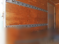 三菱ふそうキャンターアルミバン小型（2t・3t）[写真05]