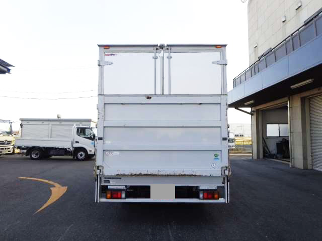 いすゞエルフアルミバン小型（2t・3t）[写真05]