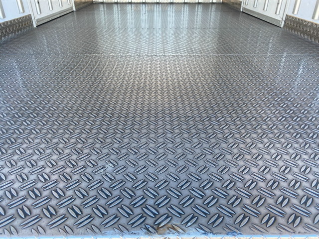 日野デュトロ冷凍車（冷蔵車）小型（2t・3t）[写真17]