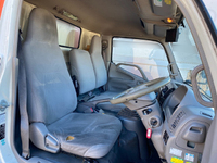 日野デュトロ冷凍車（冷蔵車）小型（2t・3t）[写真32]