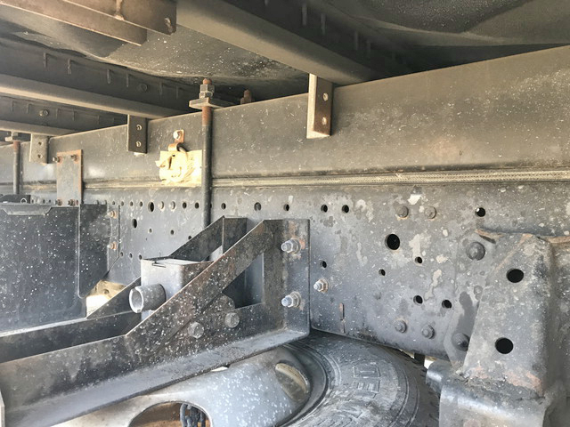 いすゞエルフアルミバン小型（2t・3t）[写真24]