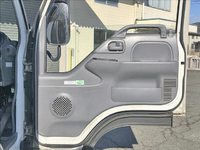 いすゞエルフアルミバン小型（2t・3t）[写真31]