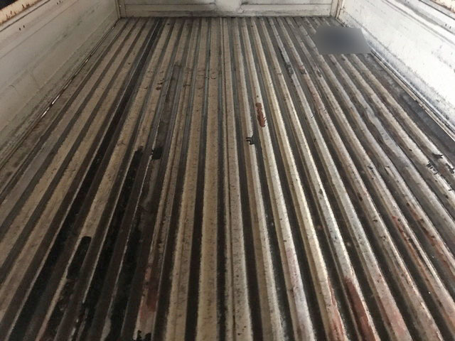 トヨタトヨエース平ボディ小型（2t・3t）[写真10]