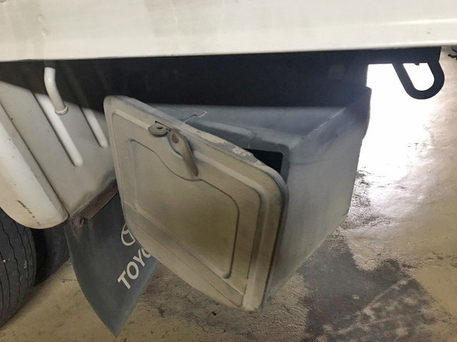 トヨタトヨエース平ボディ小型（2t・3t）[写真21]