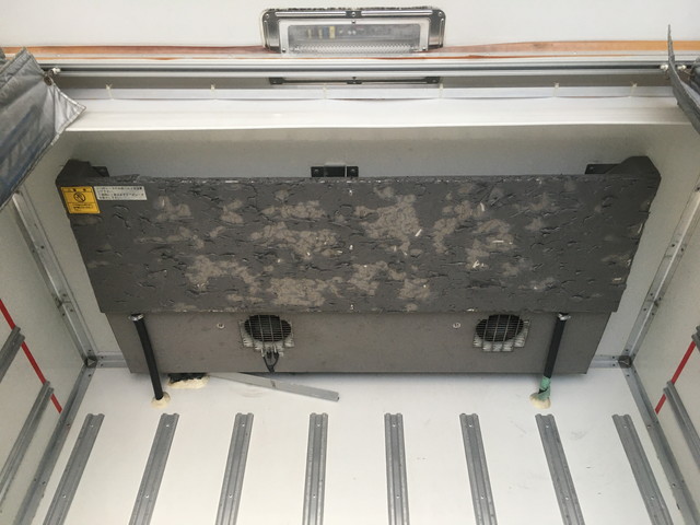 いすゞエルフ冷凍車（冷蔵車）小型（2t・3t）[写真14]