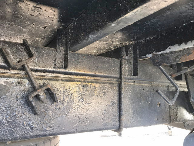 UDトラックスコンドル幌ウイング中型（4t）[写真14]