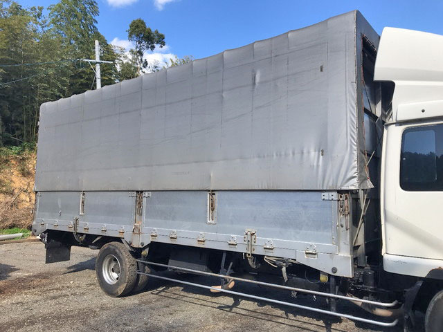 UDトラックスコンドル幌ウイング中型（4t）[写真02]