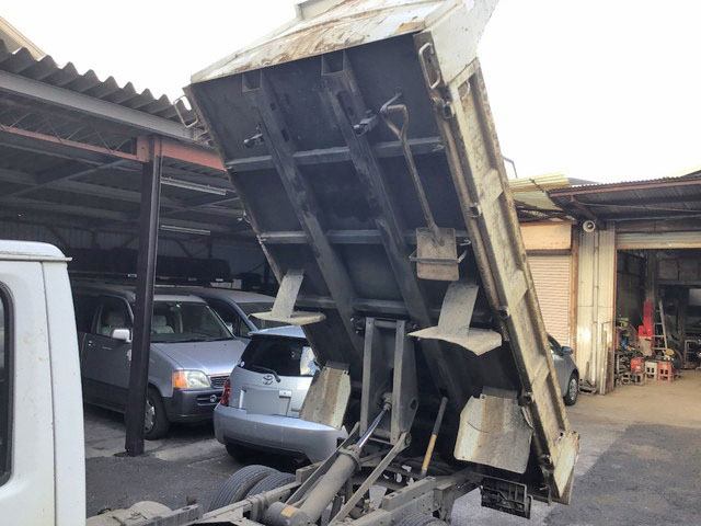 いすゞエルフダンプ小型（2t・3t）[写真09]