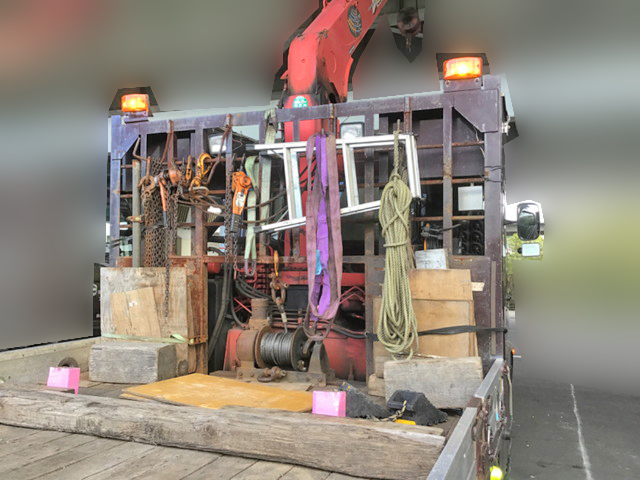 日野レンジャーセーフティクレーン4段増トン（6t・8t）[写真10]