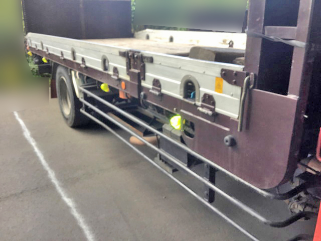 日野レンジャーセーフティクレーン4段増トン（6t・8t）[写真12]