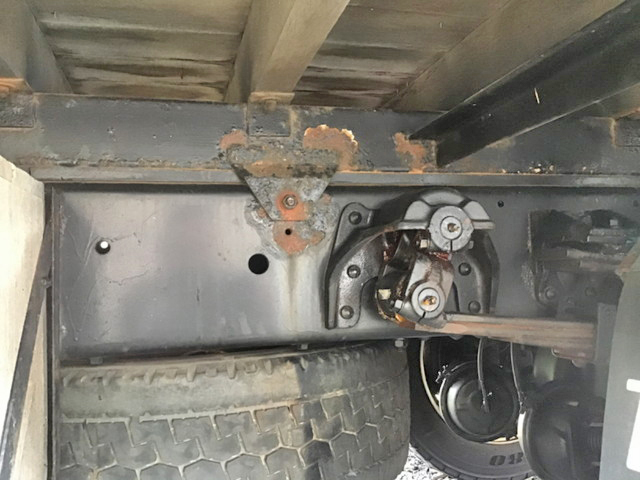 UDトラックスコンドルクレーン4段増トン（6t・8t）[写真25]