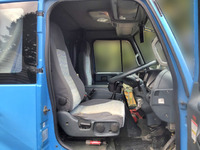 UDトラックスコンドルクレーン4段増トン（6t・8t）[写真30]