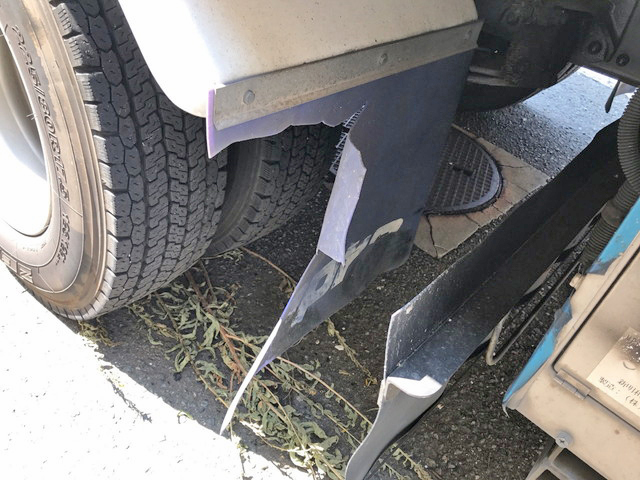 三菱ふそうファイター冷凍車（冷蔵車）中型（4t）[写真21]