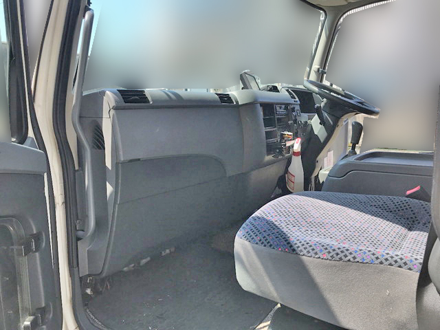 三菱ふそうファイター冷凍車（冷蔵車）中型（4t）[写真29]