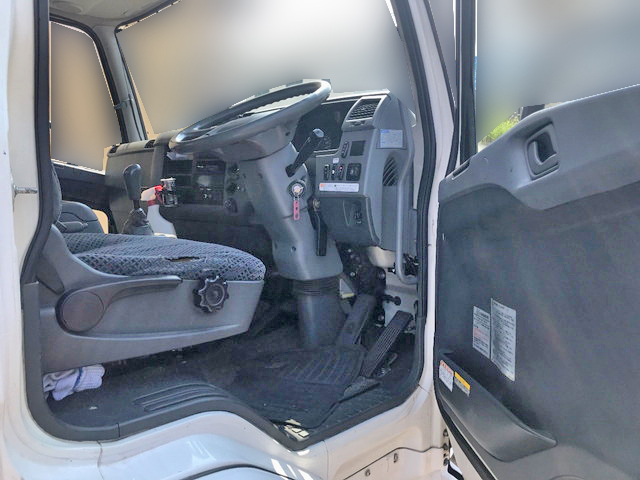 三菱ふそうファイター冷凍車（冷蔵車）中型（4t）[写真30]