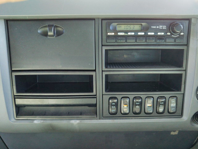 三菱ふそうファイターアルミバン中型（4t）[写真36]