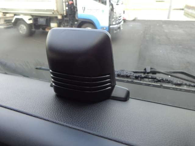 三菱ふそうキャンターアルミウイング小型（2t・3t）[写真15]