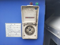 いすゞエルフ冷凍車（冷蔵車）小型（2t・3t）[写真20]