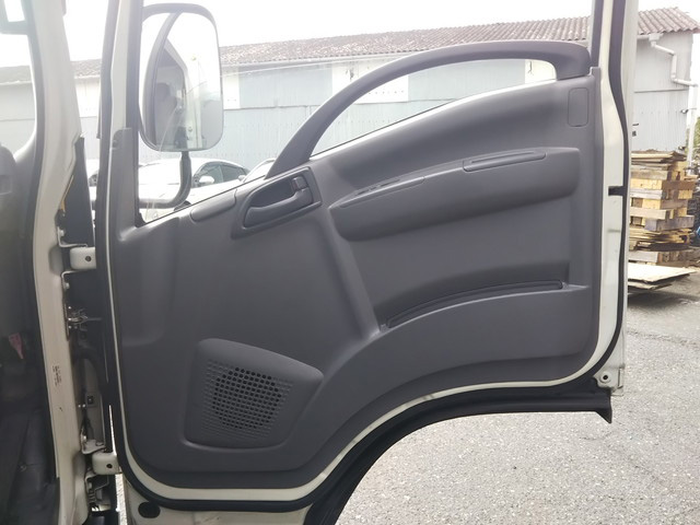 いすゞエルフ冷凍車（冷蔵車）小型（2t・3t）[写真27]