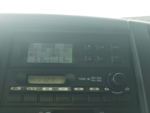 いすゞエルフ冷凍車（冷蔵車）小型（2t・3t）[写真35]