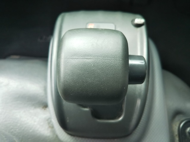 いすゞエルフ冷凍車（冷蔵車）小型（2t・3t）[写真38]