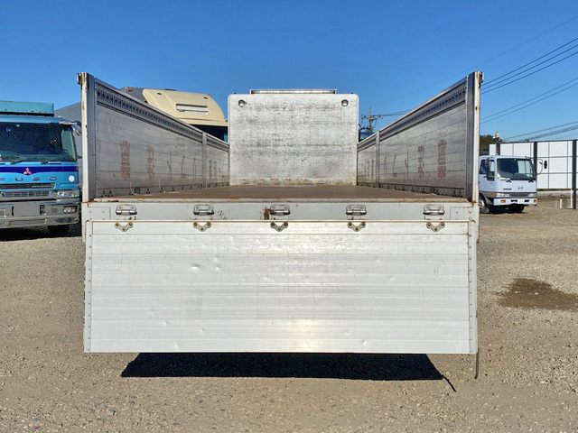 いすゞギガアルミブロック大型（10t）[写真09]