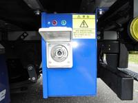 いすゞエルフ冷凍車（冷蔵車）小型（2t・3t）[写真10]