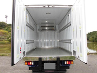 いすゞエルフ冷凍車（冷蔵車）小型（2t・3t）[写真06]