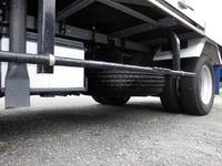 いすゞエルフ冷凍車（冷蔵車）小型（2t・3t）[写真07]