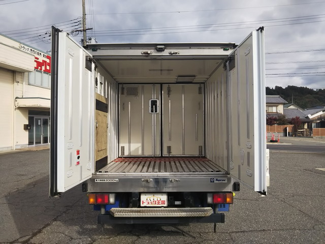 いすゞエルフ冷凍車（冷蔵車）小型（2t・3t）[写真10]