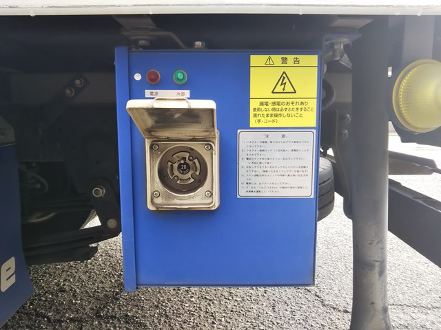 いすゞエルフ冷凍車（冷蔵車）小型（2t・3t）[写真18]