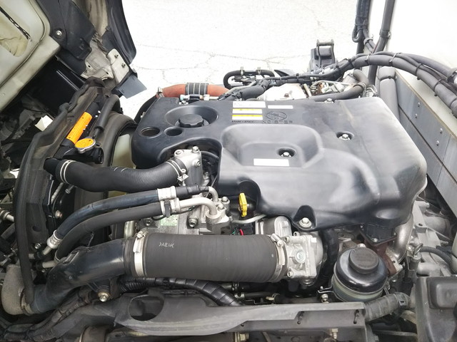 いすゞエルフ冷凍車（冷蔵車）小型（2t・3t）[写真24]