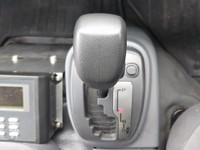 いすゞエルフ冷凍車（冷蔵車）小型（2t・3t）[写真38]