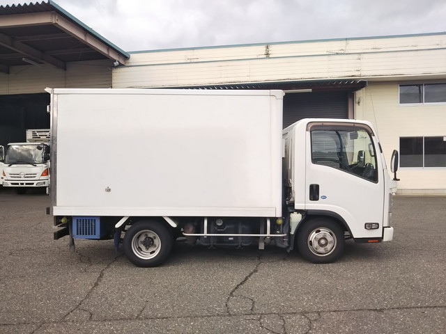 いすゞエルフ冷凍車（冷蔵車）小型（2t・3t）[写真06]
