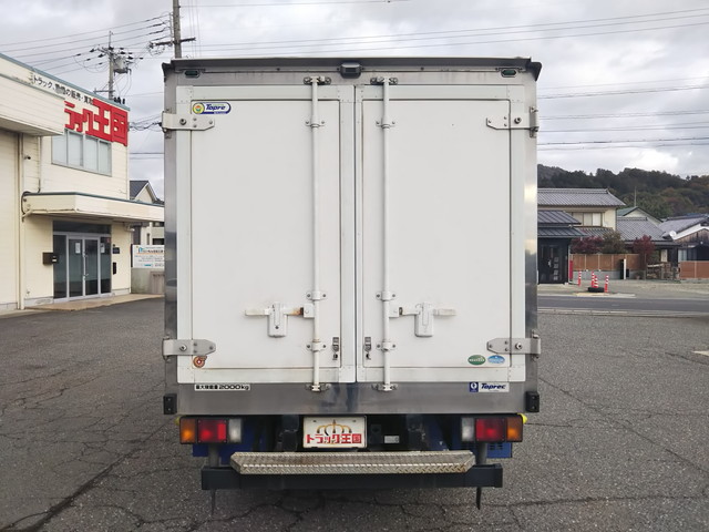 いすゞエルフ冷凍車（冷蔵車）小型（2t・3t）[写真09]