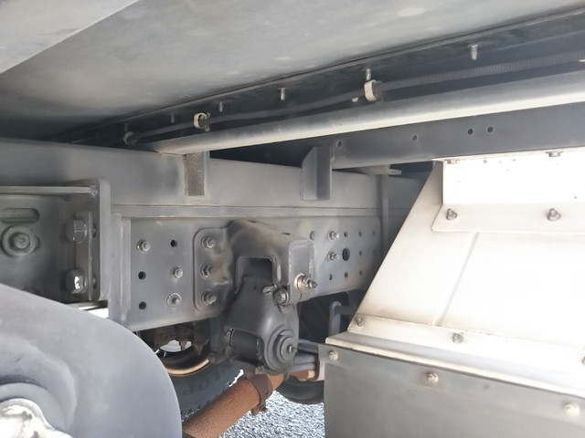 三菱ふそうキャンターアルミバン小型（2t・3t）[写真22]