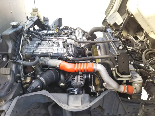 三菱ふそうキャンターアルミバン小型（2t・3t）[写真27]