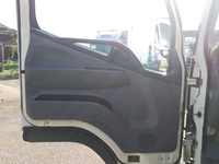 三菱ふそうキャンターアルミバン小型（2t・3t）[写真29]